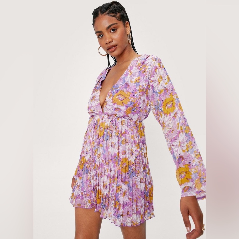 NASTY GAL Pastel Sunflower Mini Plunge Dress‎